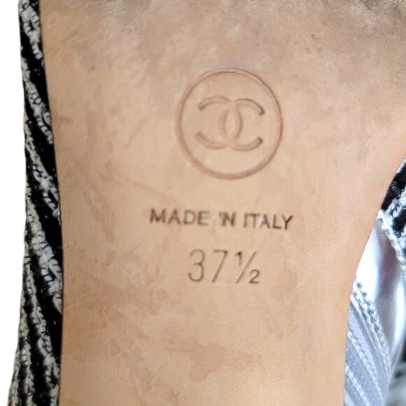Chanel Tweed Ankle Boots Silver Black Interlocking CC Logo Cap Toe Size 7 37.5 - Picture 7 of 11